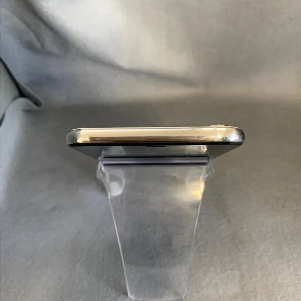 Excellent Condition - Japanese Domestic iPhone XS Max 256GB - Silver, SIM Free